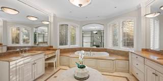 8305 FOX HAVEN Drive Gallery 36