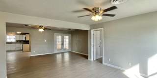 Price Drop!  Viewable Now!  Small Pets Accepted! Gallery 9