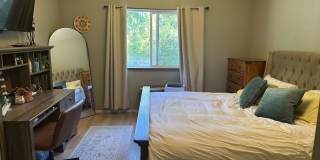Beautiful Spanaway Home in Quiet Neighborhood Gallery 18