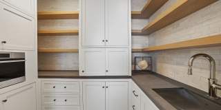 2820 Bayview Gallery 11