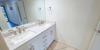 48255 Monroe Street unit: 20 Gallery 12