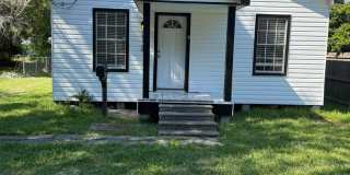 House For Rent 2124 Avenue G Nederland, TX 77627 Gallery 1