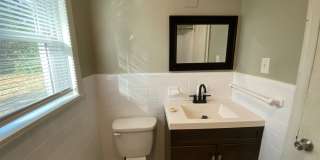 Room in 3 Bedroom Home at Remount Rd Gallery 16