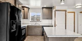 Pet-Friendly 3 Bed, 1.5 Bath Apartment with Washer/Dryer + Parking Gallery 19