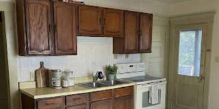 723 - 723 1/2 South St Gallery 1