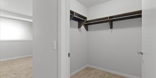 1900 W Lawrence Avenue Gallery 25