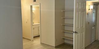 Stunning & Spacious 2 BR / 2.5 BA Townhome – Move-In Ready! Gallery 21