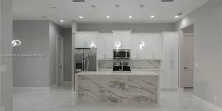 2011 NW 10 PL Gallery 3