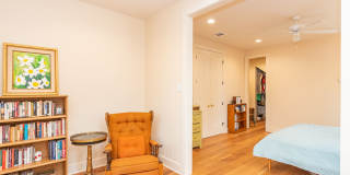 CHARMING, MODERN, CUSTOM HOME IN MID-CITY FOR RENT Gallery 24