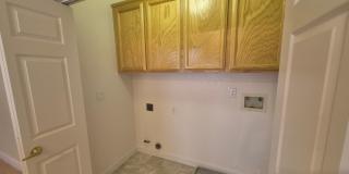 Adorable 3 bedroom 2.5 bath with loft Gallery 18