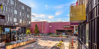 Lamar Union Gallery 76