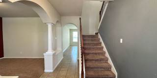 Viewable Now!  Small Pets Accepted! Gallery 3