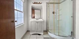 Spacious Tampa Home for Rent | Great Location & Large Yard! 3bed |2bath Gallery 16