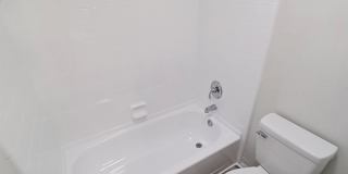 Newly Remodeled 2 BR 1.5 BA Town Homes Gallery 20
