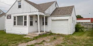 2 bed 1 bath w loft Gallery 1