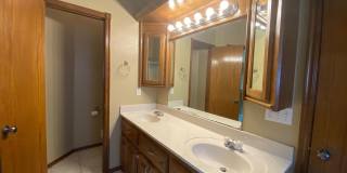 Large 3 Bed 2 Bath Home In Moore Schools With Storm Shelter!!! Gallery 23