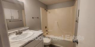 660 S 20th St. Gallery 9