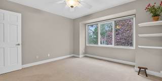 Spacious 5BR House in Longmont Gallery 27