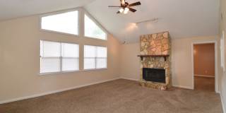 3 bed/2 bath in Lakeside School District, with rear deck! Gallery 5