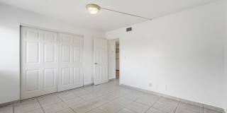 2671 Riverside Drive Gallery 13
