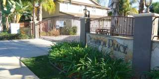 GORGEOUS TOWNHOME 3 BR, 2.5 BA, 2 CAR GARAGE Gallery 4