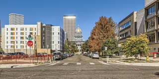Charming 1BR Townhome in Capitol Hill Gallery 21