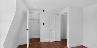 2124 SPRUCE Street Gallery 12