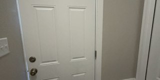 Utilities Included - 1 Bed 1 Bath Apartment Gallery 5