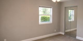 Recently renovated home in great neighborhood close to schools, parks, and shopping Gallery 10