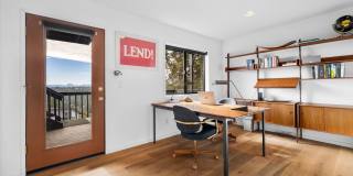 Westside Gem With Amazing Views Gallery 24