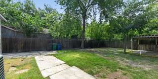 Charming 2BR House in San Antonio Gallery 29