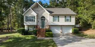 Large North Forsyth home with Garage Gallery 1