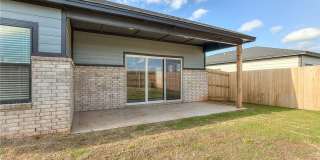 AVAILABLE NOW – Spacious 3 Bed, 2 Bath Home in Desirable Edmond Neighborhood Gallery 32