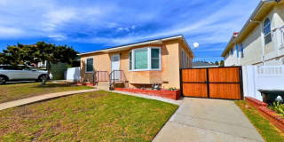 1382 West 26th Place Gallery 1
