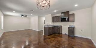 Spacious 3BR Duplex in Waco Gallery 1