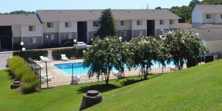 Hickory View Gallery 32
