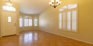 AMAZING 4 BED, 2.5 BATH HOME LOCATED NEAR 67TH AVE & UNION HILLS Gallery 8
