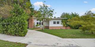 6395 SW 42nd Ter Gallery 2