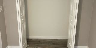 Annual Unfurnished Renovated Single-family Home near Mckibben Park! Gallery 17