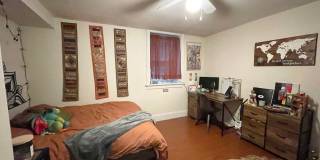 Five bed two bath near NEU... Gallery 6