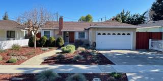 3BD/2BA Single-Family Home with Attached Garage, Hardwood Floors, Washer/Dryer Included - Pets Welcome! Gallery 1