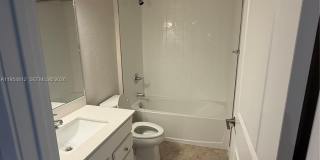 585 NW 11th Ave Gallery 16