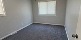 Cozy 2 bedroom Ranch in Warren Gallery 4