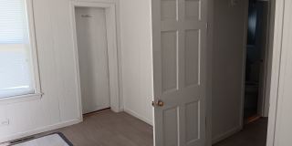 9 Keyes Street Gallery 1