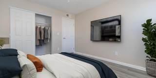 Two Five Greenway Apartments Gallery 6