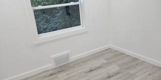 4357 Coleridge St Gallery 15