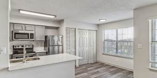 Summerlake Apartments Gallery 1
