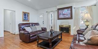 Charming 3BR/2Bath House in Birmingham w/Hot tub Gallery 1