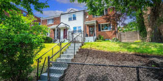 Charming End-Unit Townhome for Rent DC Living with a Touch of Suburbia Gallery 1