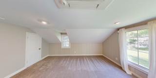 Cool Updated Historic 4/3.5 Farmhouse in Bethesda on Private, 1.5 Acre Lot Gallery 28